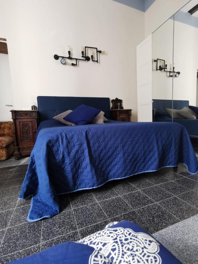 Mergellina 121 Apartment'S Rooms เนเปิลส์ ภายนอก รูปภาพ