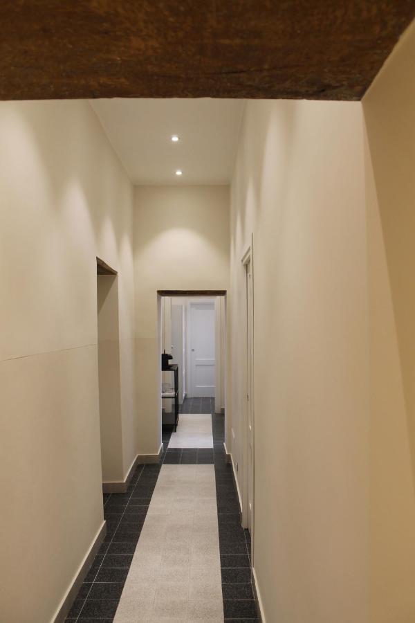 Mergellina 121 Apartment'S Rooms เนเปิลส์ ภายนอก รูปภาพ