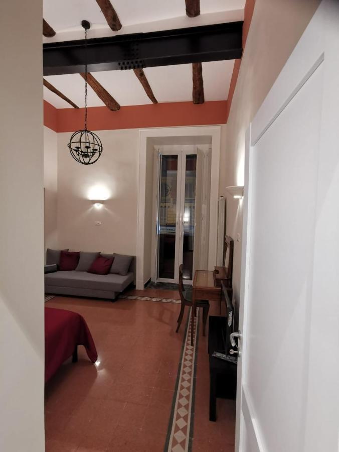 Mergellina 121 Apartment'S Rooms เนเปิลส์ ภายนอก รูปภาพ