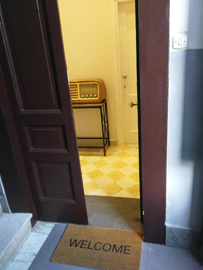Mergellina 121 Apartment'S Rooms เนเปิลส์ ภายนอก รูปภาพ